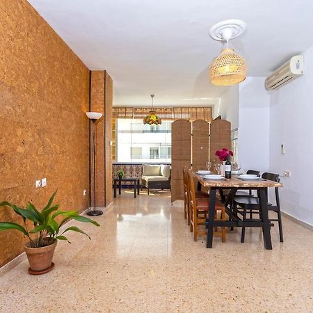 -Malagasunapts- West Beach Malaga Seafood & Relax ภายนอก รูปภาพ