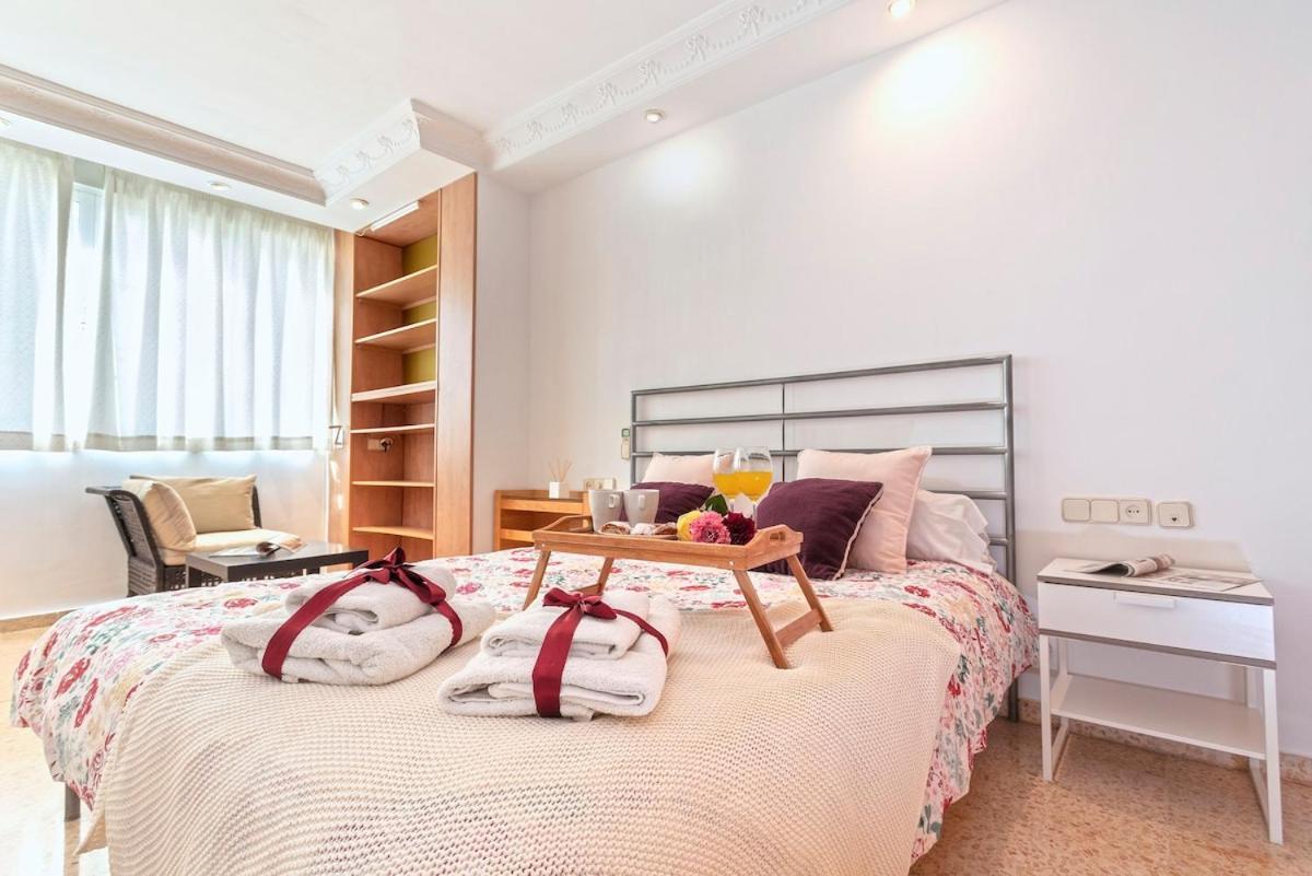 -Malagasunapts- West Beach Malaga Seafood & Relax ภายนอก รูปภาพ