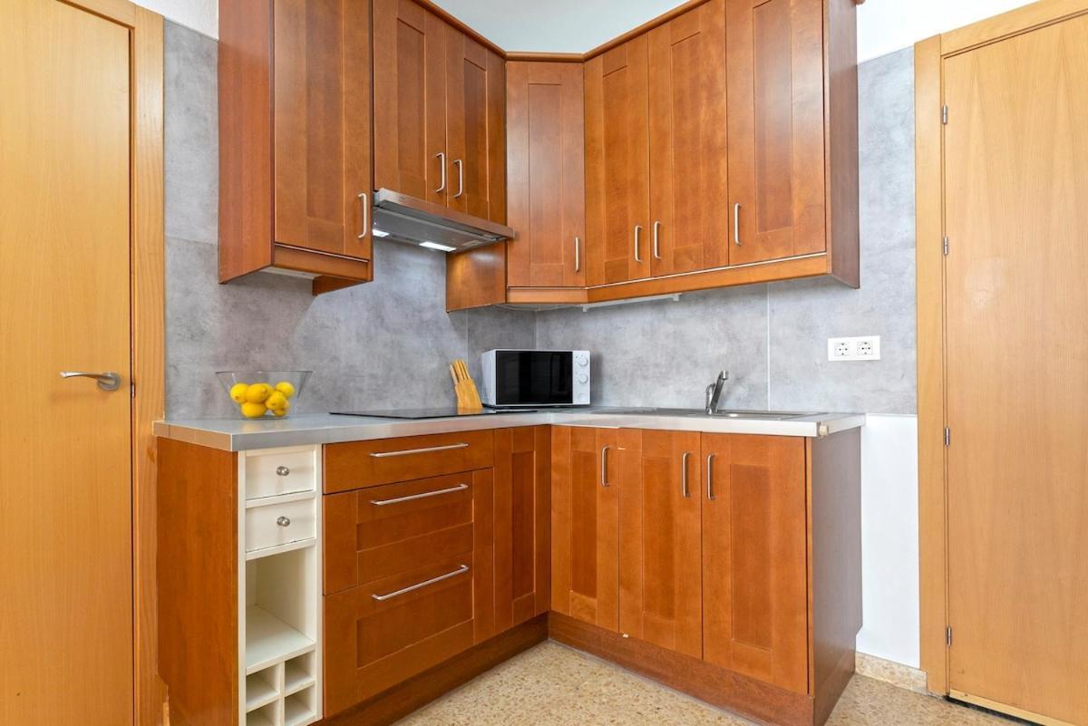 -Malagasunapts- West Beach Malaga Seafood & Relax ภายนอก รูปภาพ