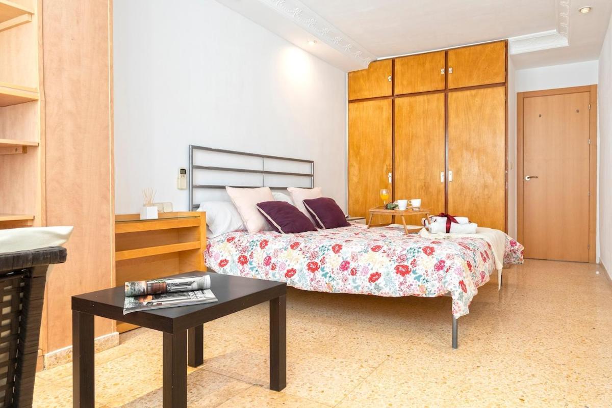 -Malagasunapts- West Beach Malaga Seafood & Relax ภายนอก รูปภาพ