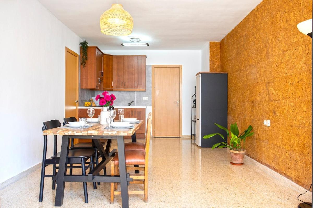 -Malagasunapts- West Beach Malaga Seafood & Relax ภายนอก รูปภาพ